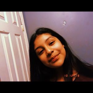 Meet your Posher, Celeste